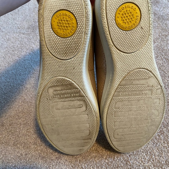 Pink Metallic Slip On Fit Flops - Picture 5 of 6